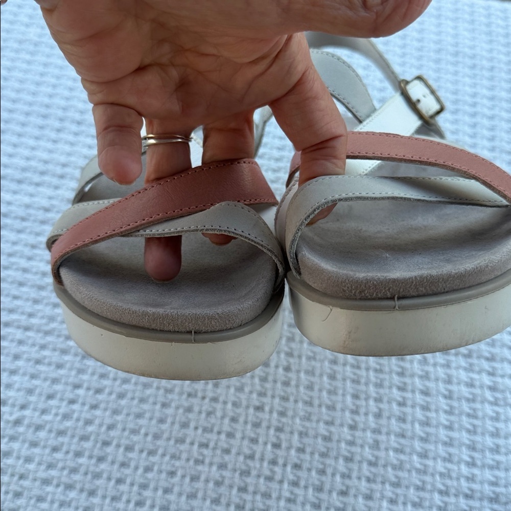 IGI & CO MADE ITALY 39 Women’s Beige and Brown Strappy Sandals - Picture 5 of 8